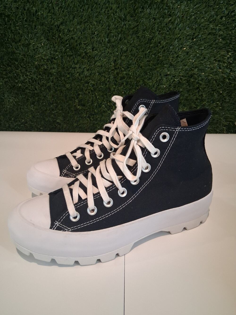 Converse Chuck Taylor All Star Lugged High Top Black Women's Size 9 Sneakers...